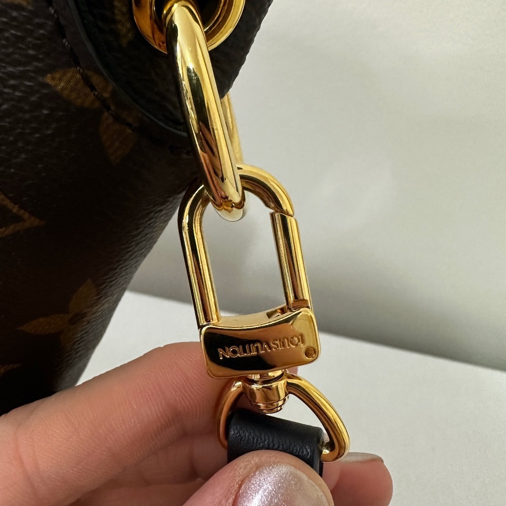 LOUIS VUITTON Monogram Flower Zipped Tote MM Black - Picture 3 of 14